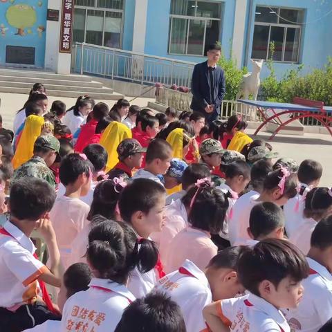 “别样的六一，童样的精彩”——王莽九年制学校六一儿童节暨少先队入队仪式文艺汇演