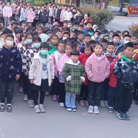 我要在这群小孩子的话中迷失自我了