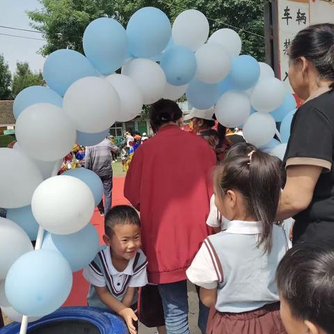 快乐六一&有你相伴，行知卜子幼儿园六一亲子运动会圆满落幕。