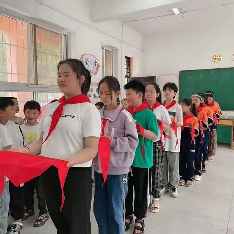 大庄小学“红领巾，心向党”新少先队入队仪式