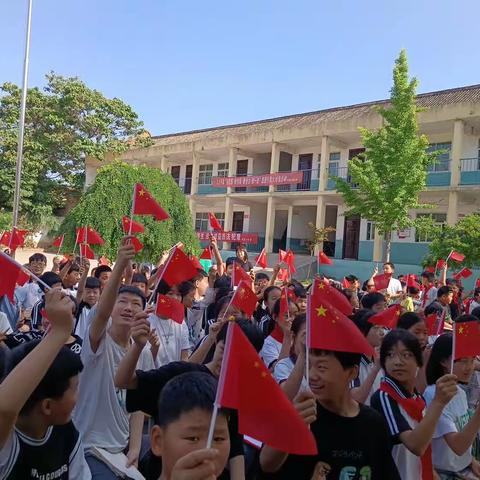 “心手相牵，快乐成长”关爱留守儿童志愿服务活动走进校园——平等乡宋店小学活动记实