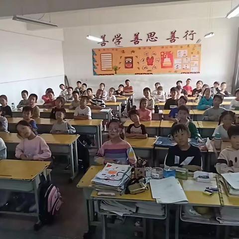 “中秋国庆，双节同庆”迎中秋，庆国庆——上蔡县第十六小学二六班