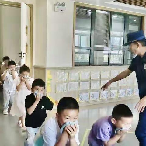 【消防安全】童心燃梦火焰蓝——消防救援大队走进郏县第一幼儿园