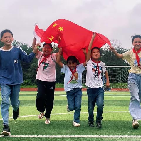 伊塘镇学校：传承红色基因•向国旗敬礼