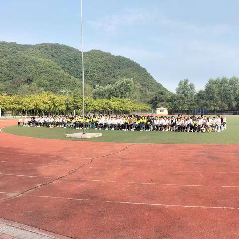 心存高远 励志笃行—鸡冠山乡九年一贯制学校开学典礼暨表彰大会