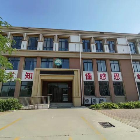 书香溢校园 ，阅读润心灵——朱集镇席家小学师生读书活动