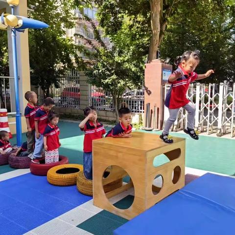 2023年3—6月小四班轮胎区域观摩活动——马曼