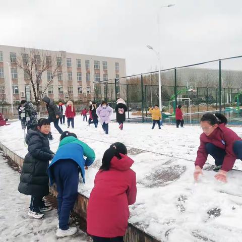 与雪合个影