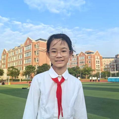 在数字与符号之间闪烁的数学小明星——601班胡润仪的星光旅途