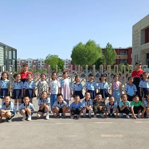 幼小衔接，我们在行动—峡口镇中心幼儿园参观小学活动