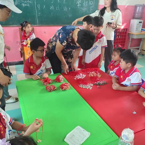 《时光有你，季忆留“夏”》蓝天幼儿园大班第一届毕业季夏令营活动