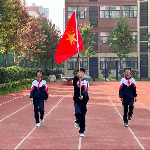 “红领巾心向党，争做新时代好队员”——南阳市第三完全学校小学部二年级第二批新队员入队仪式