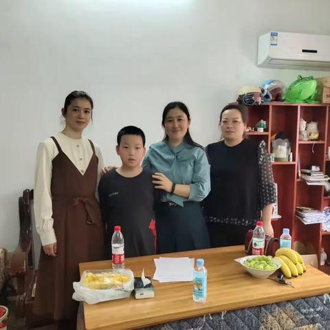 家访心连心  教育手牵手