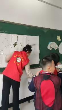 社区教育志愿者走进城南小学兰花篇