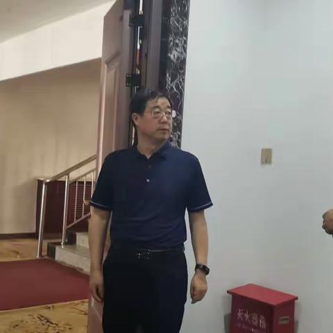 宣化区委常委、纪委书记、监委主任郭昌明同志带队到区纪委监委机关谈话室对办案安全工作进行检查调研