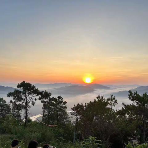 来“梓桐民宿”寻找“师爷山”的乐趣