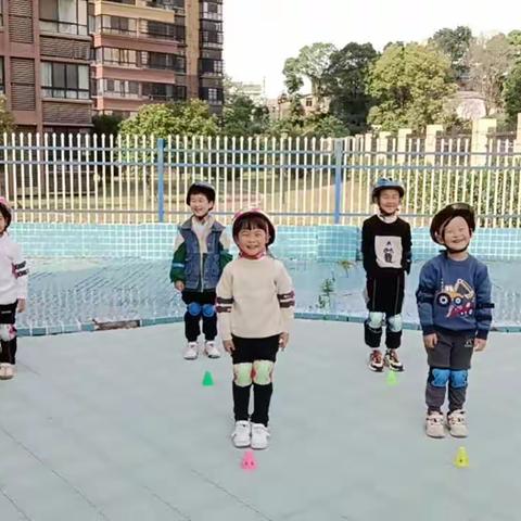 金苗幼儿园轮滑兴趣课招生啦👏👏👏