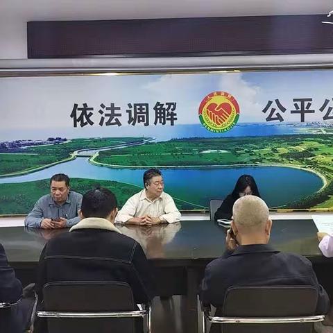 龙泉司法所组织召开社区矫正研判会议