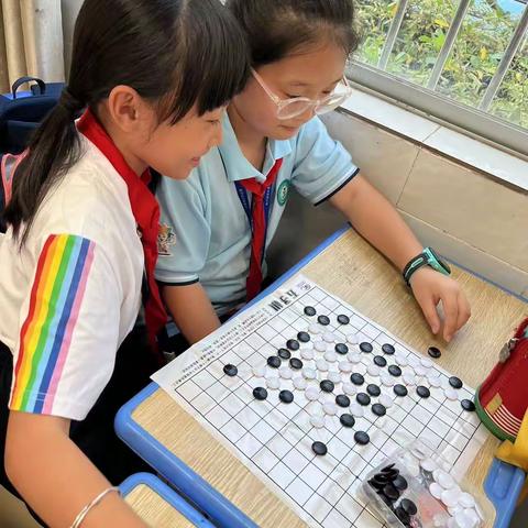 2022-2023年度第二学期【第16周】实验小学七彩光课程——欢乐五子棋