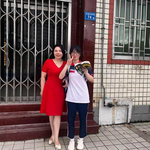 “加油，少年的你！”2023届高考第一天送考记实