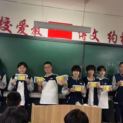 【关爱学生，幸福成长】甘守三尺讲台，争做“四有”老师——初一八班班主任韩莎莎老师