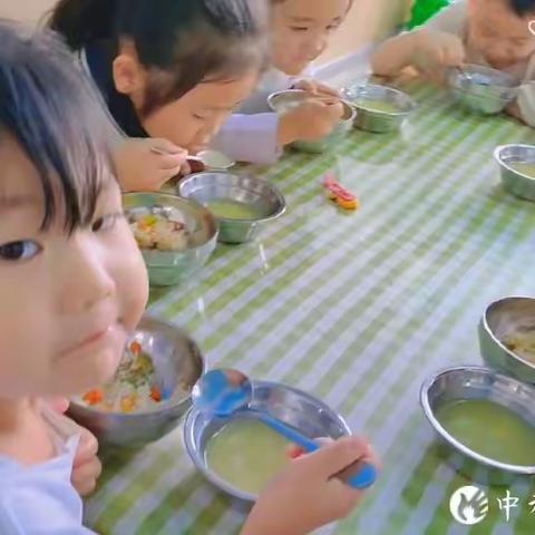 中和安特幼儿园中一班9月汇总