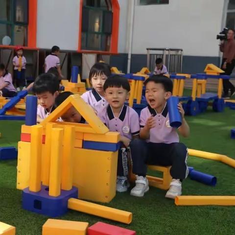 乌中旗教育局携全旗幼儿园赴包头市学习——自主游戏开启美好童年•幼儿园户外自主游戏观摩活动