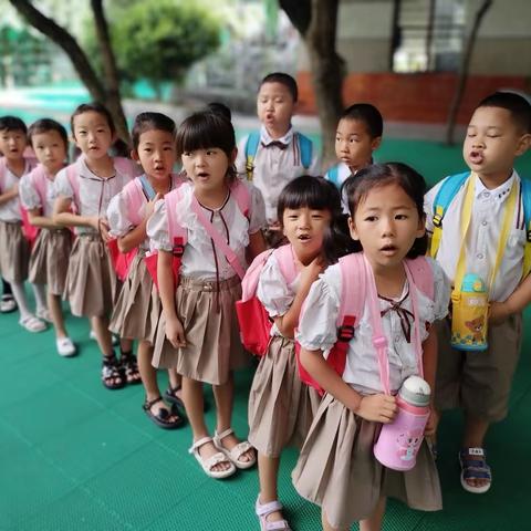 幼小衔接 我们在行动——盈江县华康幼儿园大班参观小学