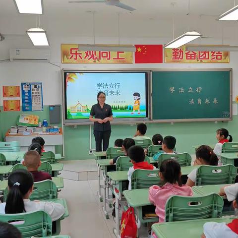 走入学校 “育”见美好--邢台市金华实验小学团结校区一（2）班家长进课堂实录