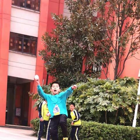 提质减负 以体育人——金湾小学田径