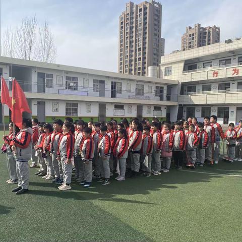 学习雷锋，洁净家园—濉溪县实验小学房庄校区开展学习雷锋志愿者活动