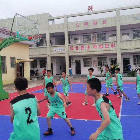 篮球比赛展风采、运动场上展激情——禾丰镇库心小学篮球校队比赛