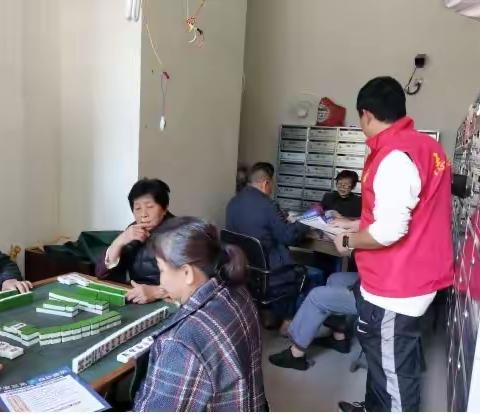 白沙街道群一社区开展反诈宣传