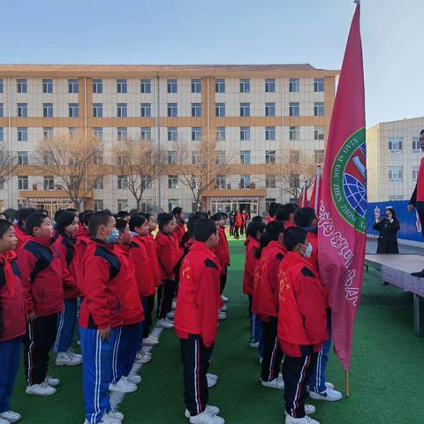 春风送暖学雷锋 志愿服务我先行_____平泉市小寺沟镇中心小学