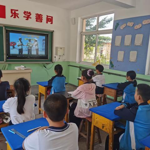 提高安全意识  铸牢安全屏障—育才小学组织收看中小学消防公开课网络直播活动