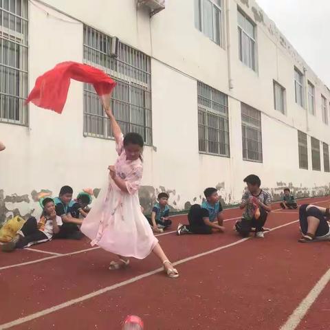 梦想起航 童心飞扬”——菏泽高新区吕陵镇窦庄小学六一联欢