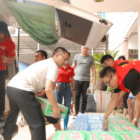 红色堡垒突显担当——抗洪一线党员勇当先