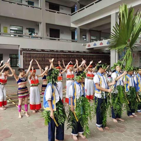 ［能力提升年］活力绽放光芒，竹竿舞出青春——记琼中民族思源实验学校2021至2022学年度七年级竹竿舞比赛