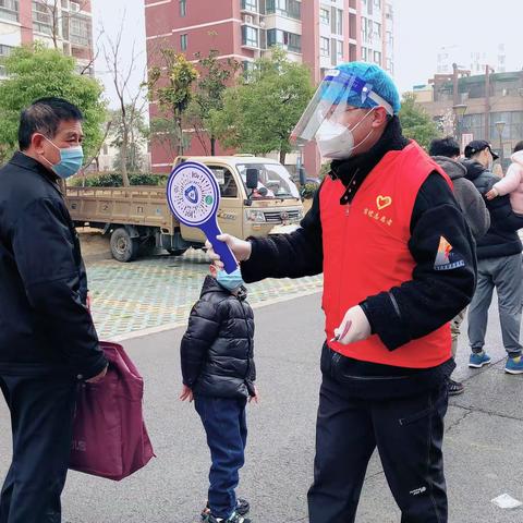 流动在社区防疫一线的红色力量