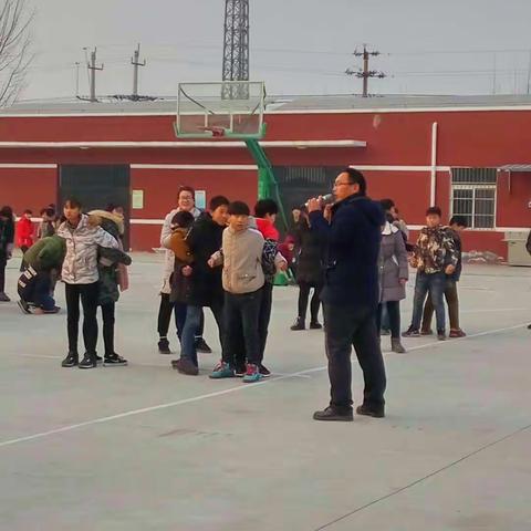 趣味运动展风采 欢声笑语迎新年 --- 太山二中迎元旦趣味运动会