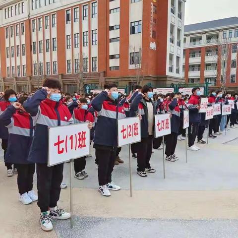 【许昌市第十八中学（附小）】学习雷锋见行动，改善人居我先行