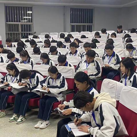 “尽心尽力 尽职尽责”林州市职业教育中心建筑商贸学院—学生会周例会