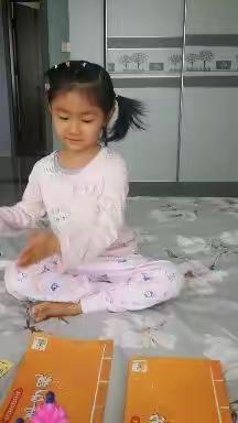 红黄蓝幼儿园蓝班组一周线上学习精彩剪影