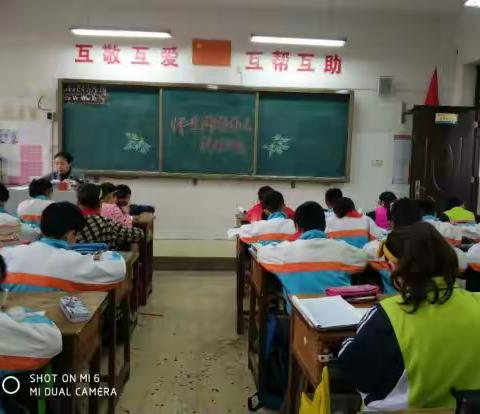 龙泉街道大庙小学举行师生同台限时作文大赛