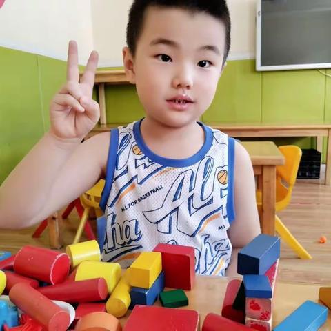 省建幼儿园芽芽三班杜博然成长记录篇