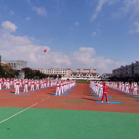 柔软身体，坚韧意志—芦头小学柔韧操展演