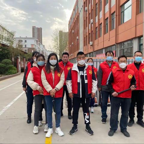 感谢每一位护学者-三（3）中队护学执勤日