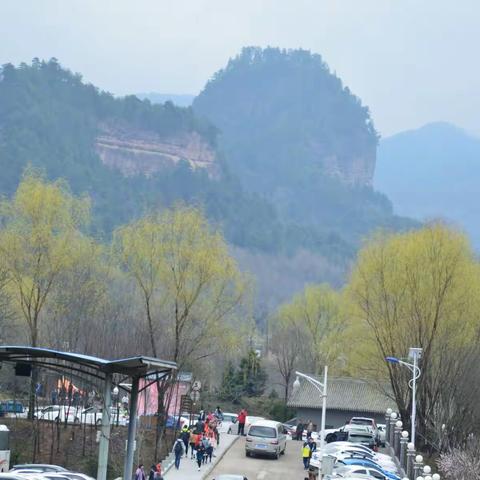 烟雨麦积山！