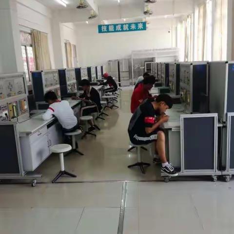 可爱同学们