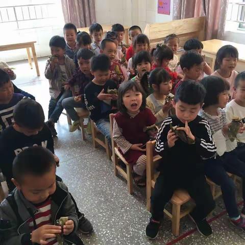 河西中心幼儿园中二班第十三周爱上幼儿园